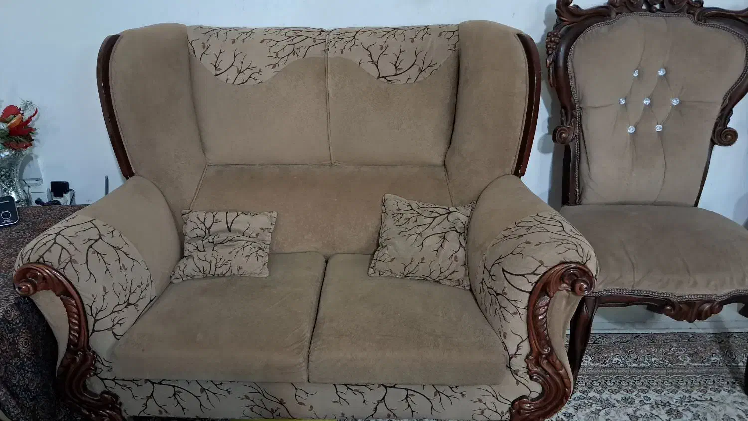 مبل 7 نفره|مبلمان خانگی و میز عسلی|قم, باغ کرباسی|دیوار