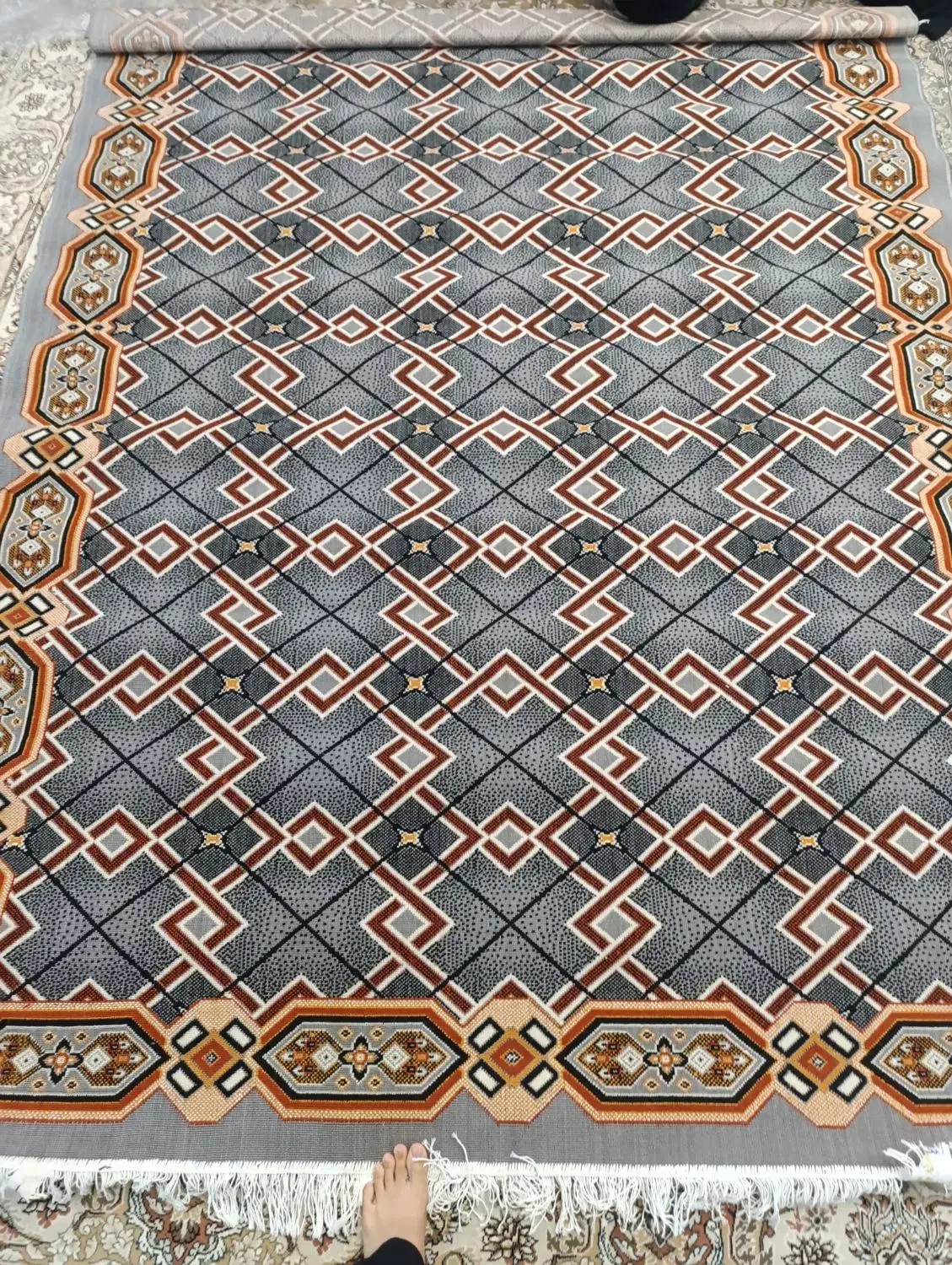 قالی ۶متری آکبند|فرش|قزوین, |دیوار