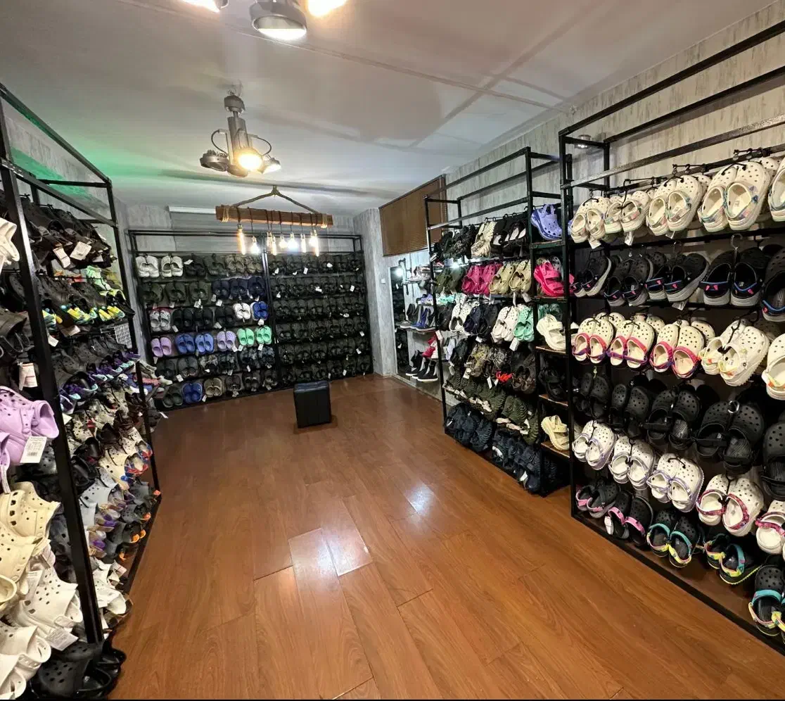فروشنده نیمه وقت فروشگاه کفش|استخدام بازاریابی و فروش|تهران, شهرک غرب|دیوار