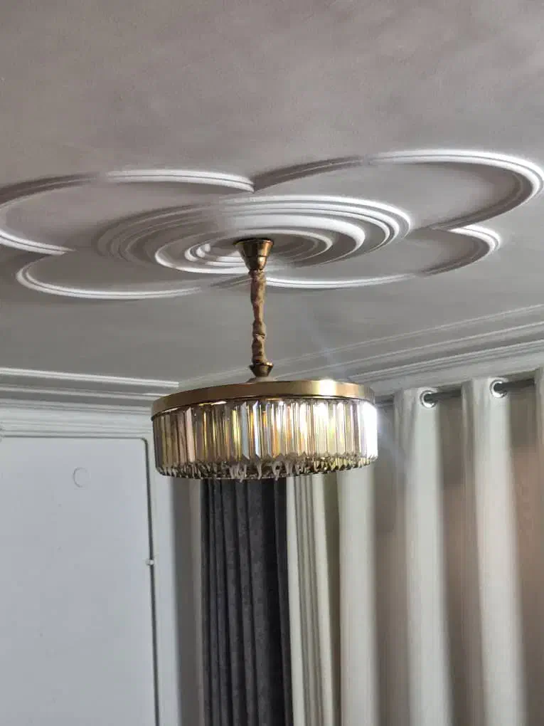 لوستر در حد خیلی نو|لوستر و چراغ آویز|شیراز, سجادیه|دیوار