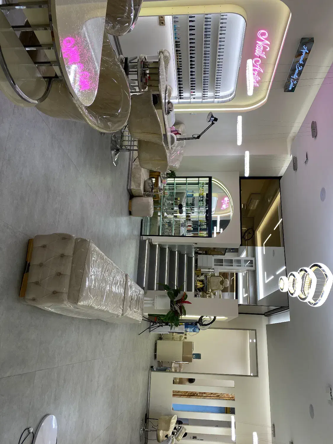 استخدام تمام لاین های سالن زیبایی آپرانیک|استخدام درمانی، زیبایی، بهداشتی|فردیس, شهرک وحدت|دیوار