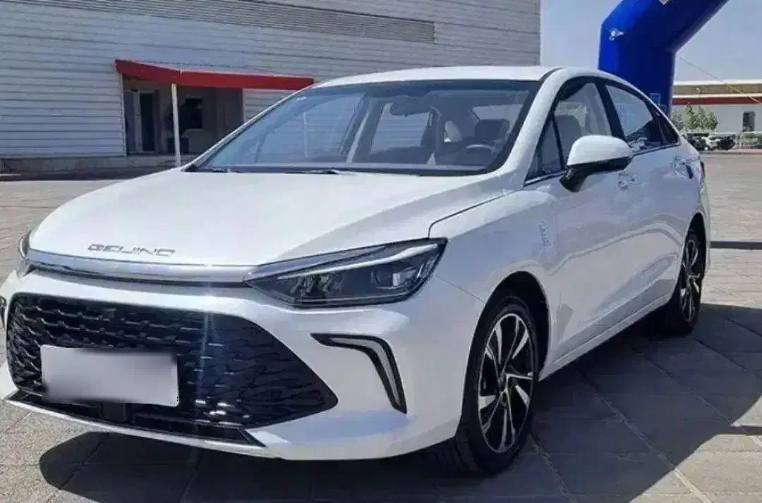 بیجینگ U5 پلاس خشک تحویل فوری|خودرو سواری و وانت|رشت, استادسرا|دیوار