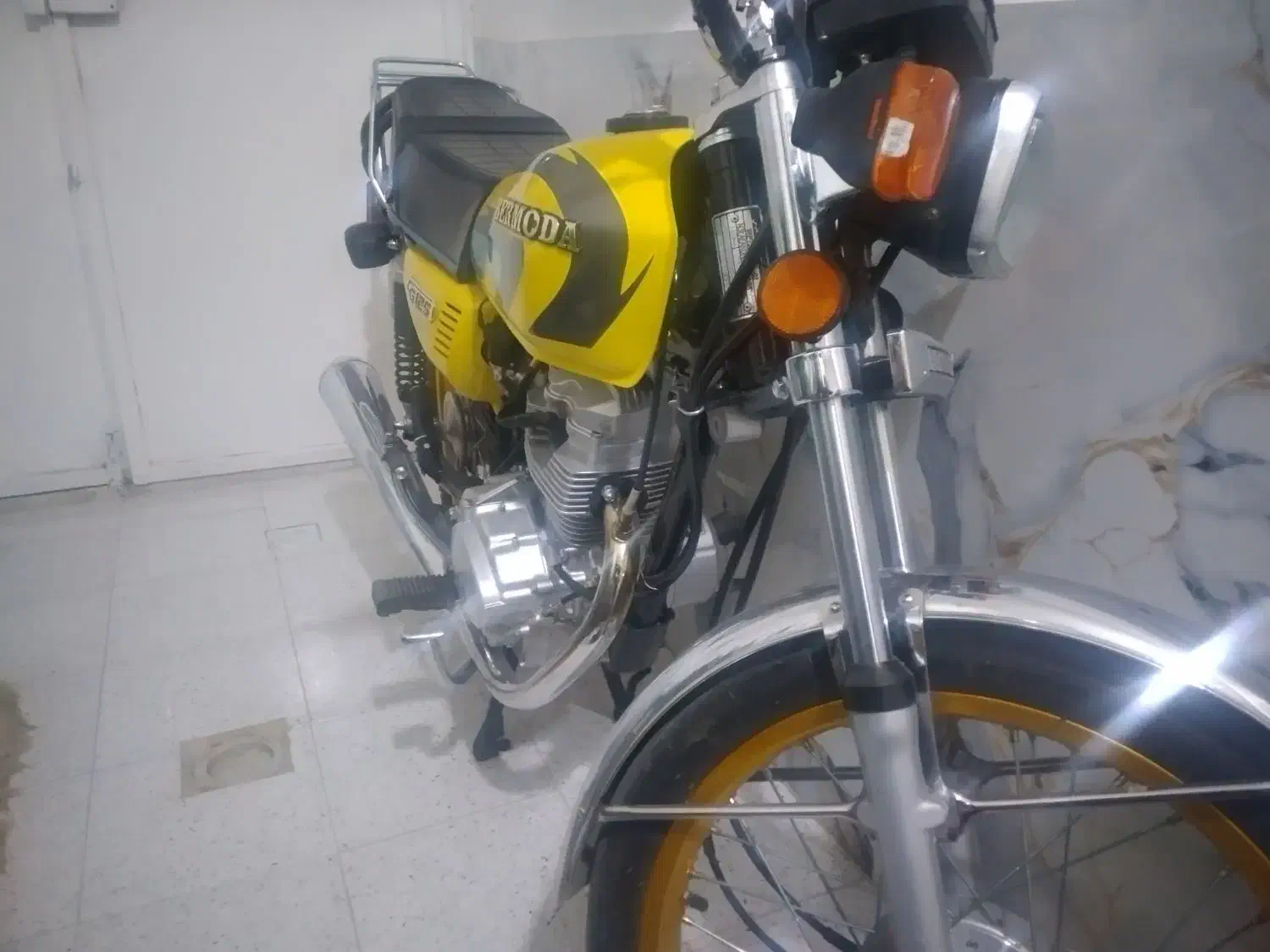 موتور۱۲۵ مارک برمودا درحد صفر واقعی|موتورسیکلت|شیراز, شهرک کوشکک|دیوار