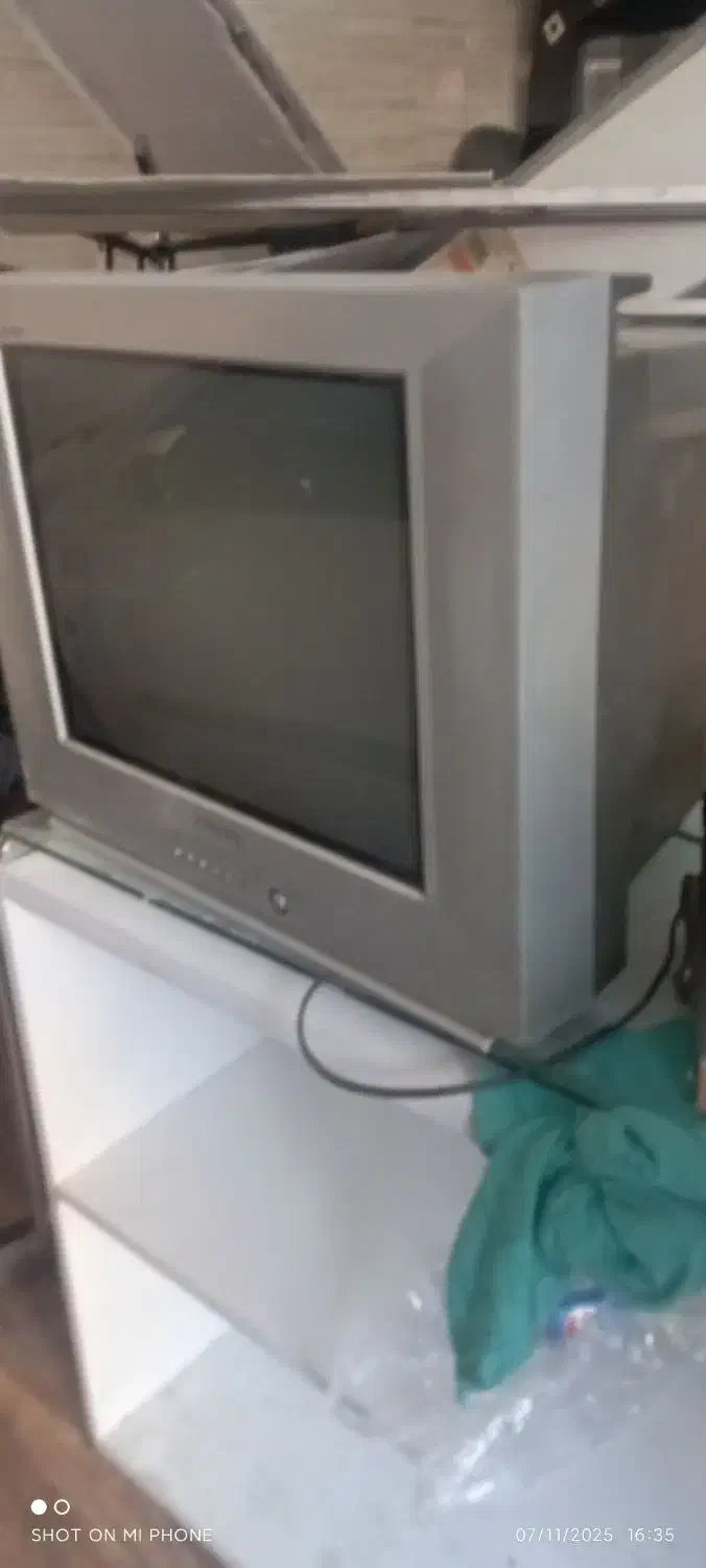 تلویزیون ۲۱اینچ همراه بادیجیتال اصل مارشال|تلویزیون و پروژکتور|خرمآباد, |دیوار