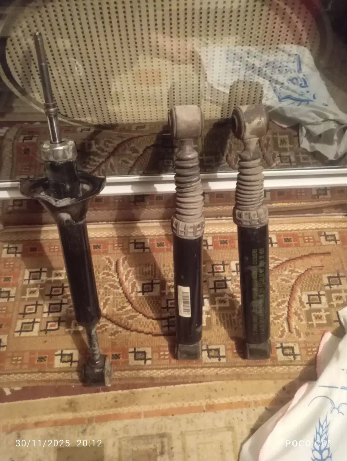 کمک فنر عقب پژو و پراید|قطعات یدکی و لوازم جانبی|قزوین, |دیوار