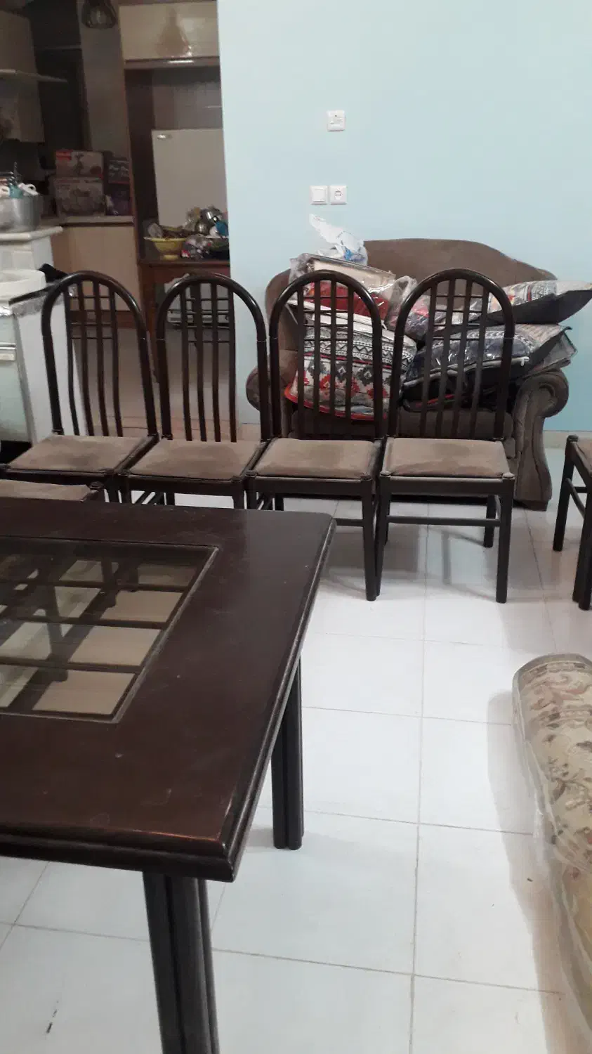 مبل شش نفره و میز و صندلی|مبلمان خانگی و میز عسلی|قم, زنبیل آباد|دیوار