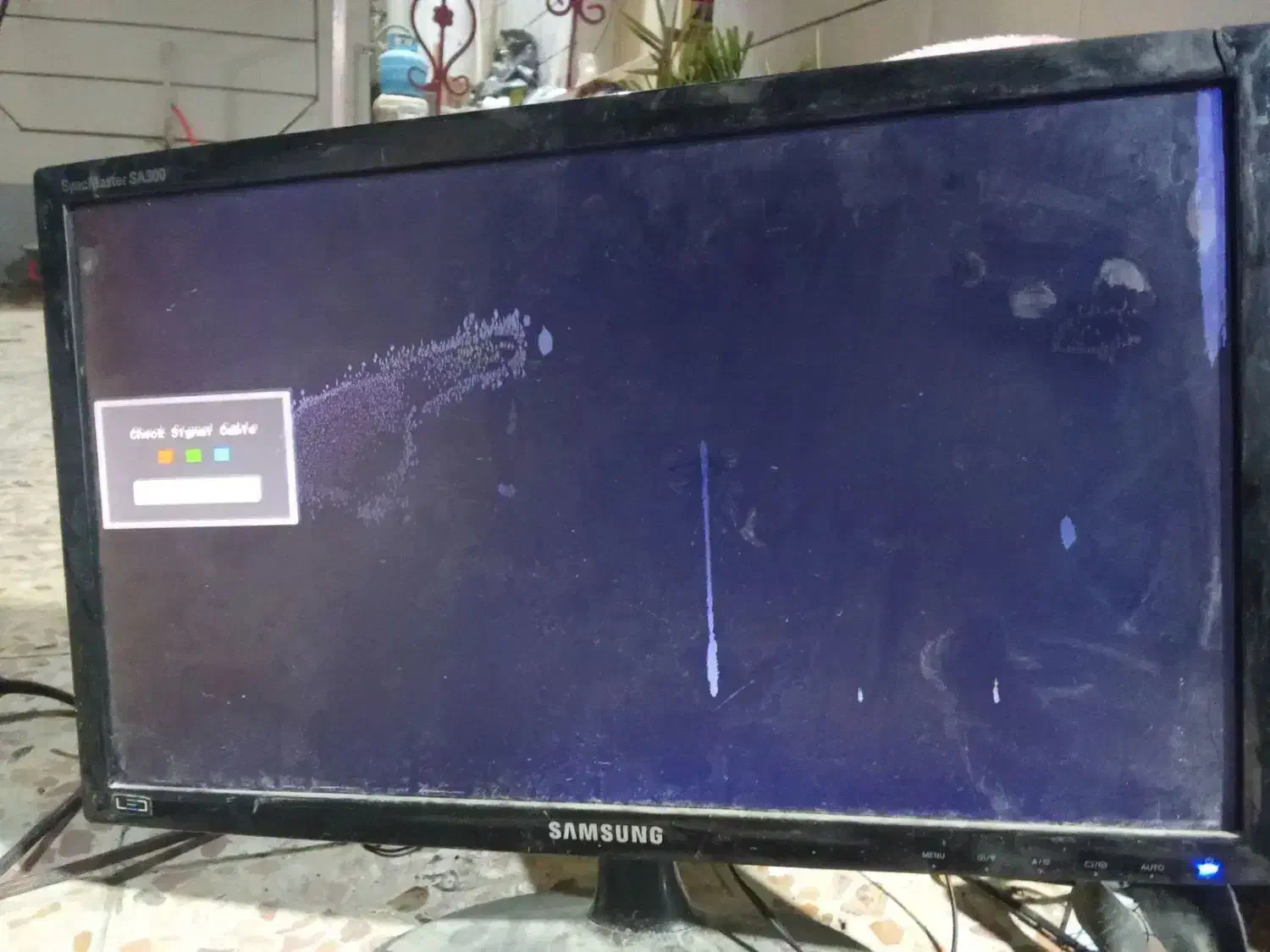 سالم    صفحه نمایش لکه داره|تلویزیون و پروژکتور|برازجان, |دیوار