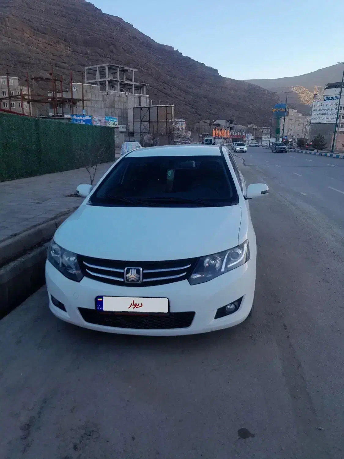 اریو سفید|خودرو سواری و وانت|ماکو, |دیوار