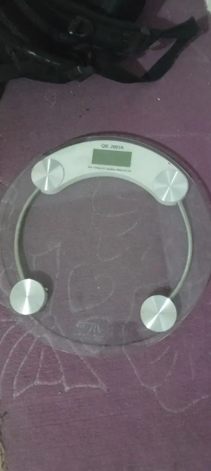 ترازوی انسان کش دیجیتالی شیشه ای|پزشکی|گرمدره, |دیوار