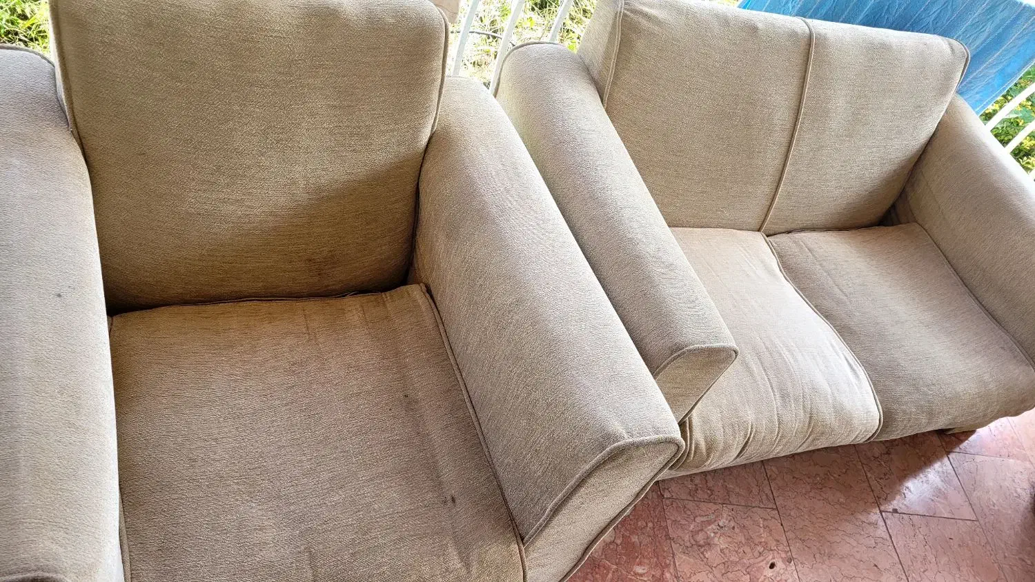 مبل راحتی تمیز بدون پارکی|مبلمان خانگی و میز عسلی|نوشهر, |دیوار