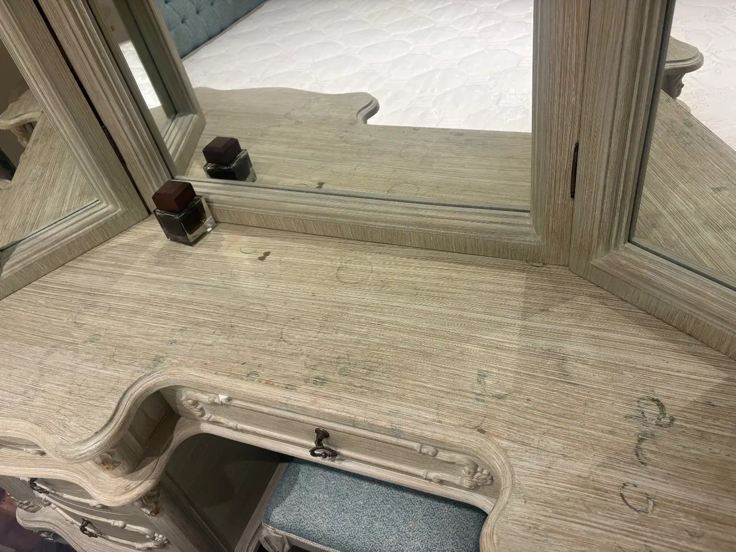 تخت کینگ سایز ۱۸۰در۲۰۰ منبت کاری|تخت و سرویس خواب|ورامین, ورامین|دیوار