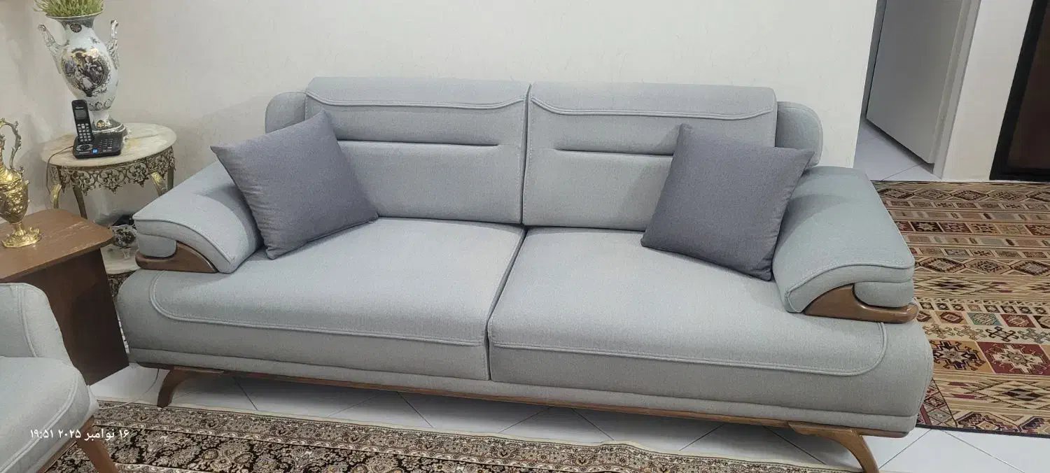 مبل تخت خواب شو ۸ نفره با میز عسلی|مبلمان خانگی و میز عسلی|تهران, جمالزاده|دیوار