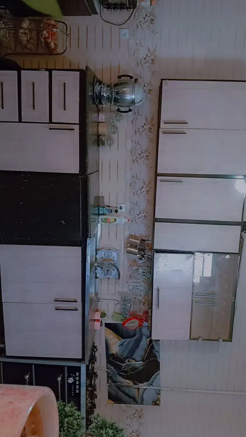 کابینت|آب‌چکان و نظم‌دهنده ظروف|درمیان, |دیوار