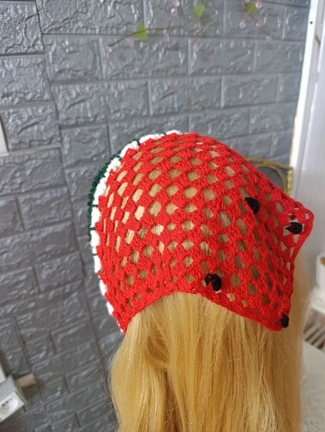 روسری قلاب بافی. هندونه شب یلدا|صنایع دستی و سایر لوازم تزئینی|پرند, فاز ۳|دیوار