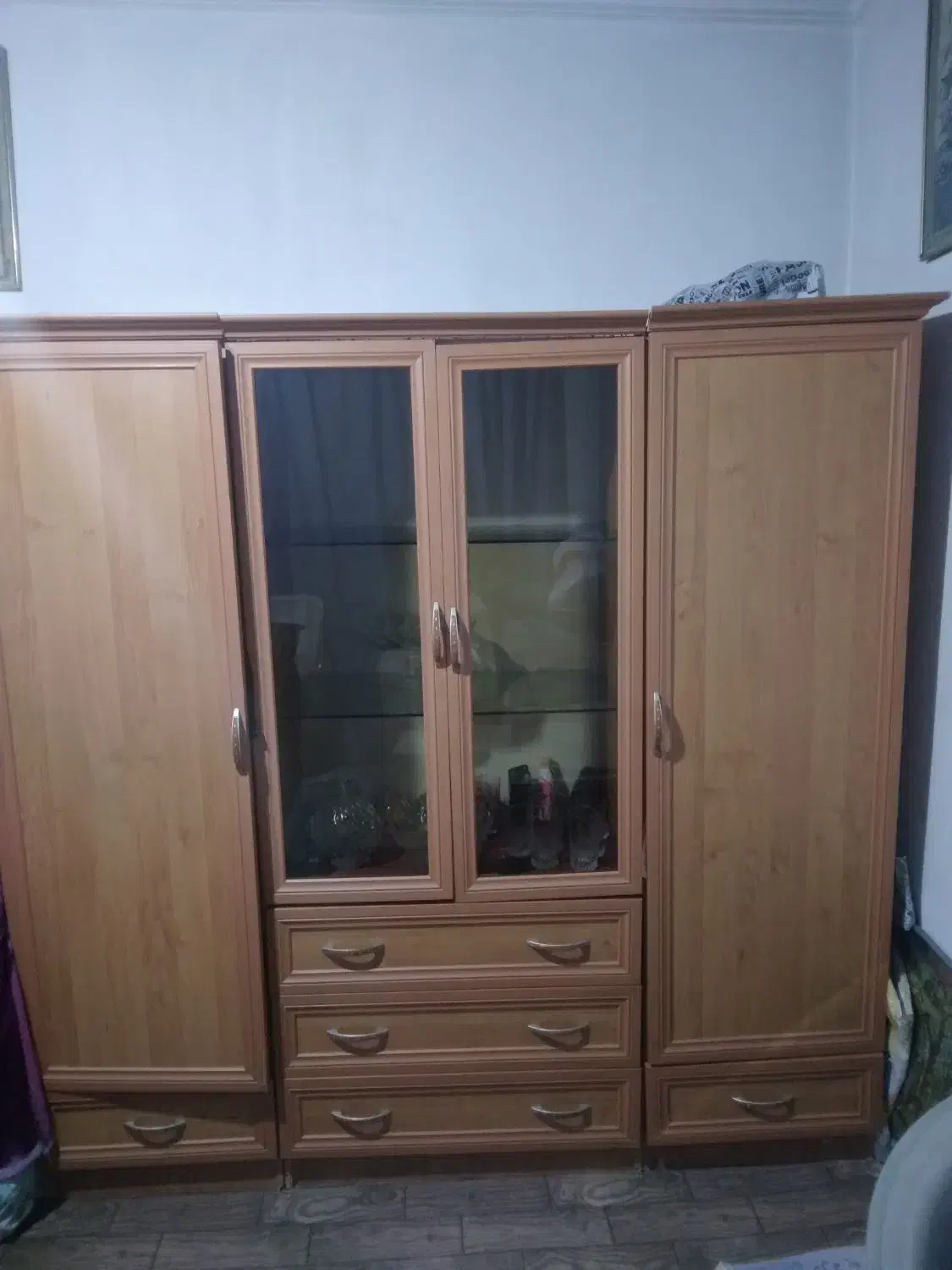 کمد|جاکفشی، کمد، دراور|سنگر, |دیوار