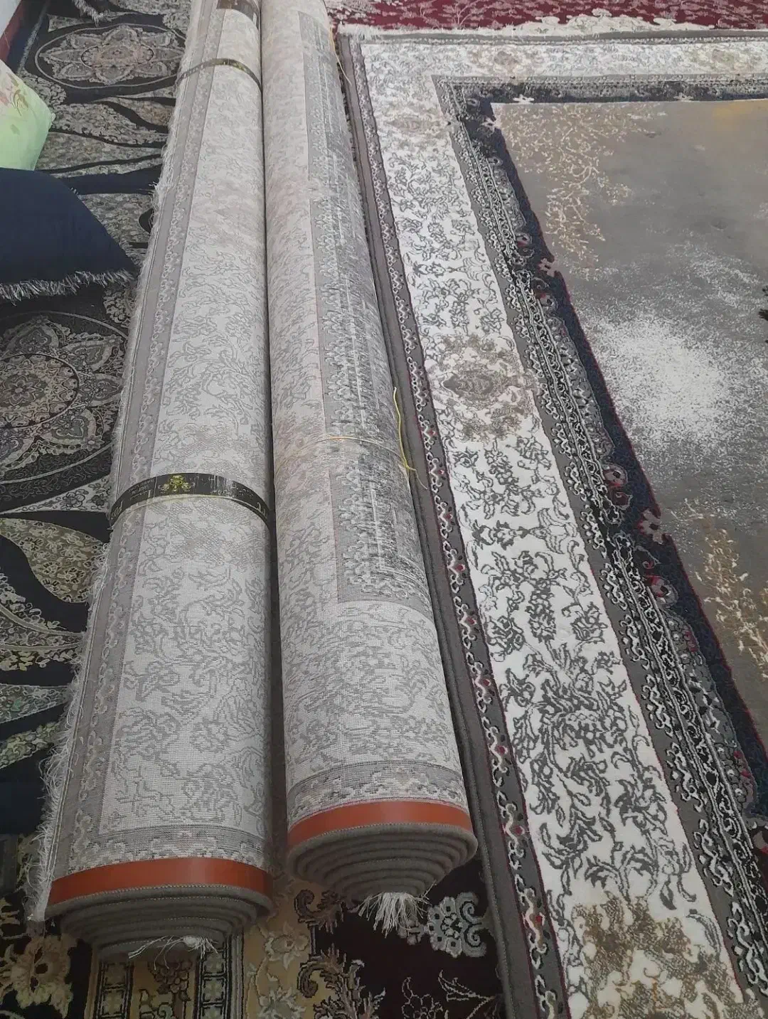 فرش در حد|فرش|بروجن, |دیوار