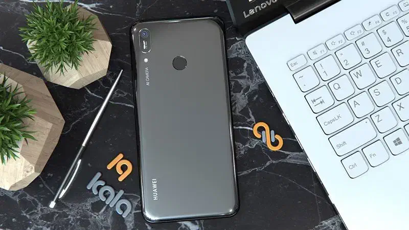 گوشی هواویY6 primتمیز و درحدنو معاوضه|موبایل|لاهیجان, انقلاب|دیوار