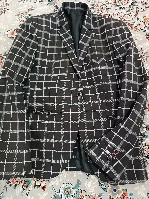 تعدادی لباس|لباس|بیرجند, |دیوار