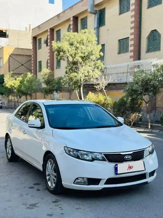 سراتو آپشنال مدل ۱۳۹۷|خودرو سواری و وانت|مشهد, دانشجو|دیوار