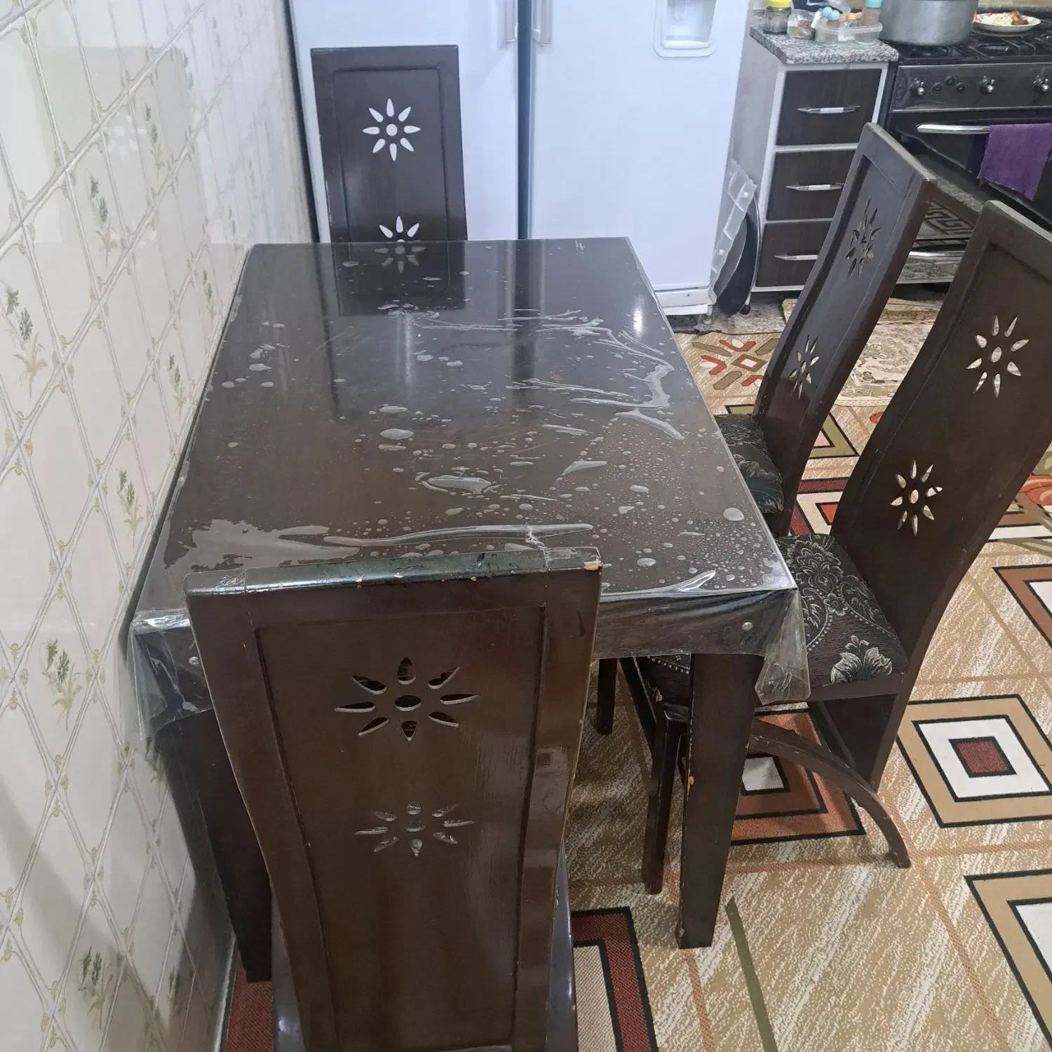 میز غذاخوری|میز و صندلی غذاخوری|لنجان, |دیوار