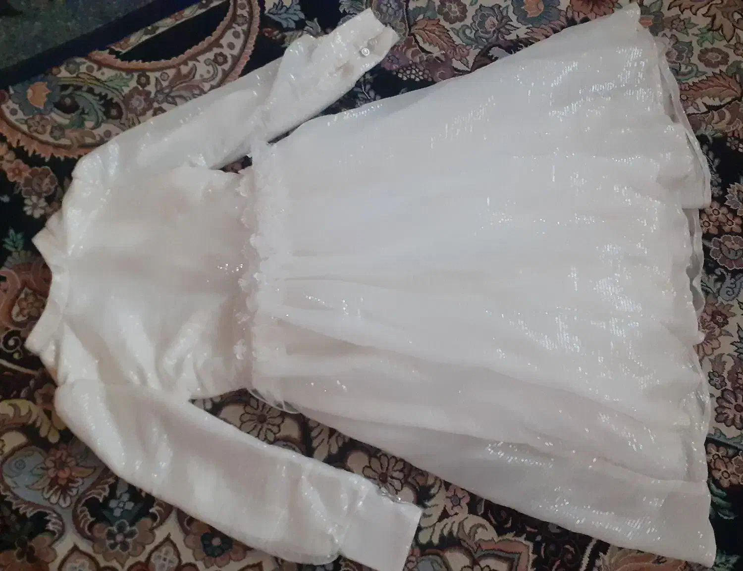 لباس مجلسی|کفش و لباس بچه|خوی, |دیوار