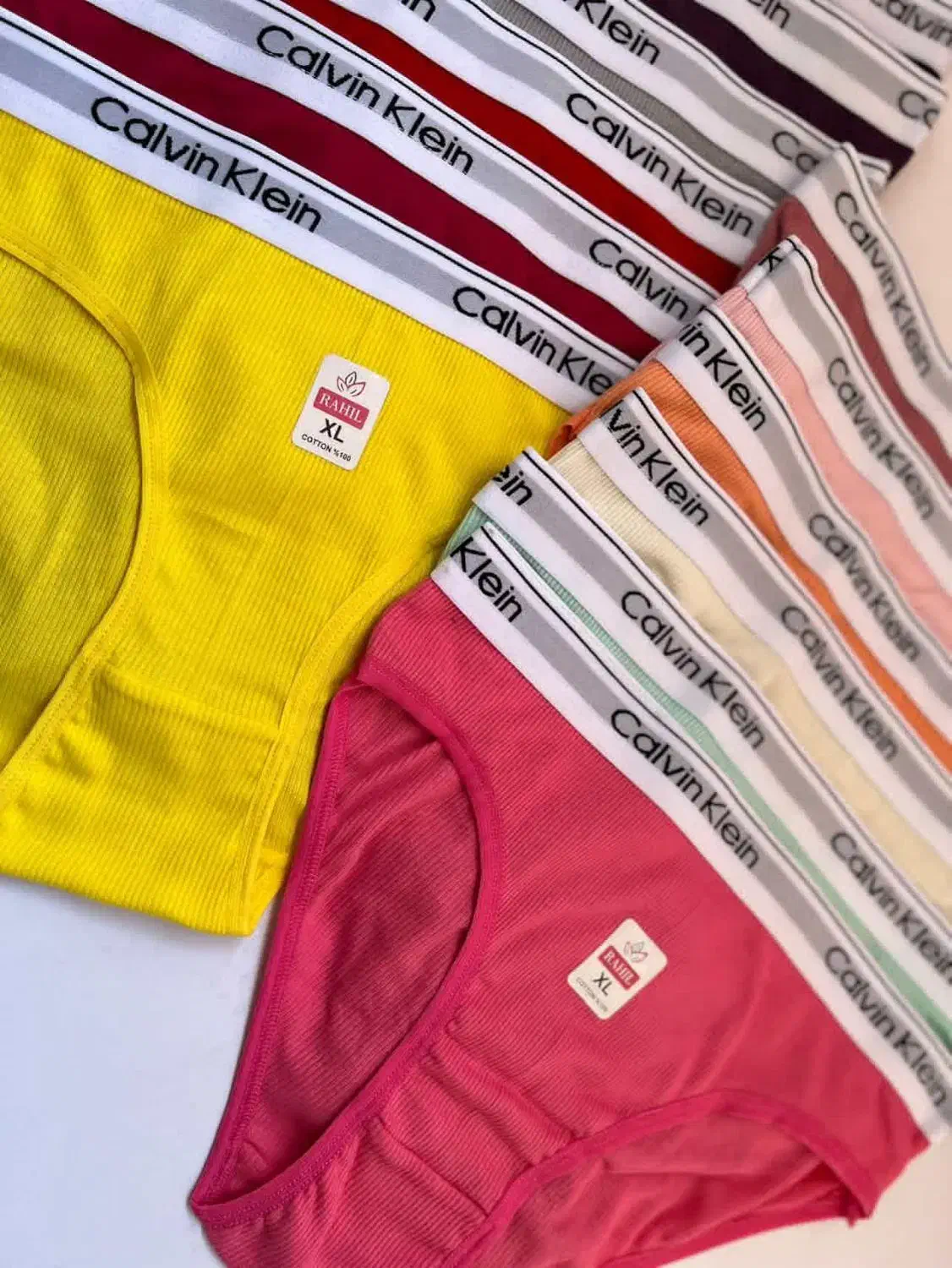 لباس زیر زنانه|لباس|پرند, فاز ۶|دیوار