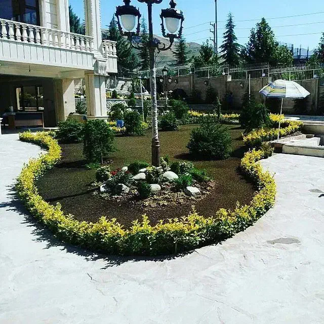 باغبانی طراحی باغچه گل درخت فضای سبز با چک مدت دار|خدمات باغبانی و درختکاری|کرج, گوهردشت|دیوار