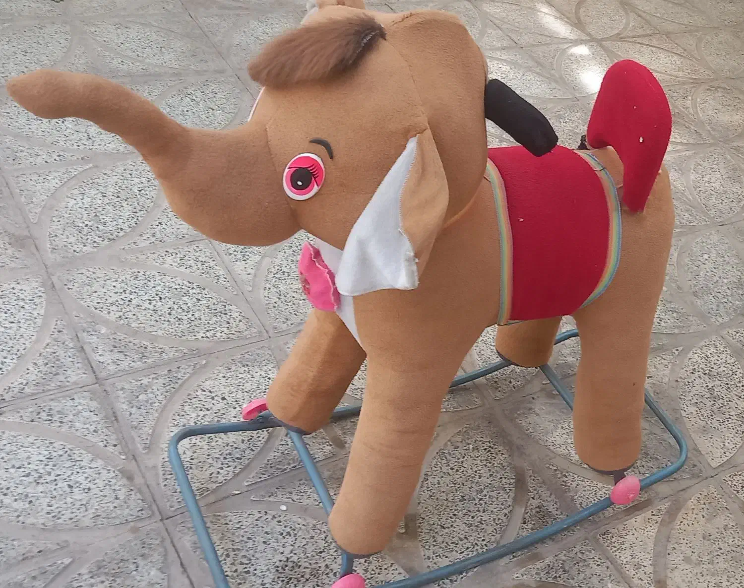 فیل کاملا سالم ۵۰۰|اسباب‌‌بازی|خمینی‌شهر, |دیوار