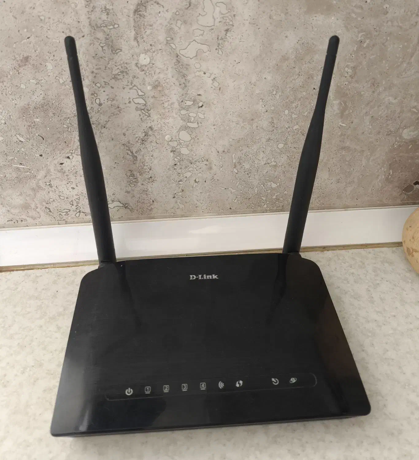 مودم ای دی اس ال وای فای دار ۲ آنتن|مودم و تجهیزات شبکه|مشهد, جانباز|دیوار