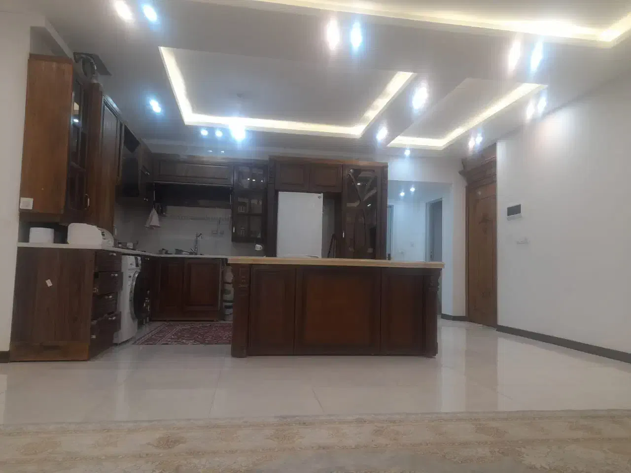 رهن ویلایی سه خوابه حیاط دار در قلات|اجارهٔ خانه و ویلا|شیراز, قلات|دیوار