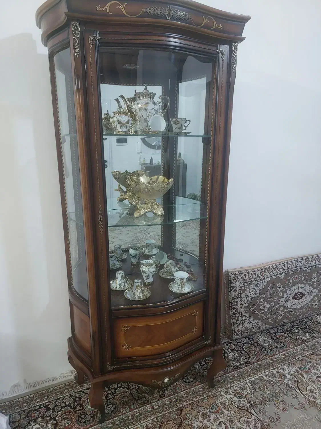 گنجه چوبی در حد نو|بوفه، ویترین، کنسول|مشهد, خواجه ربیع|دیوار