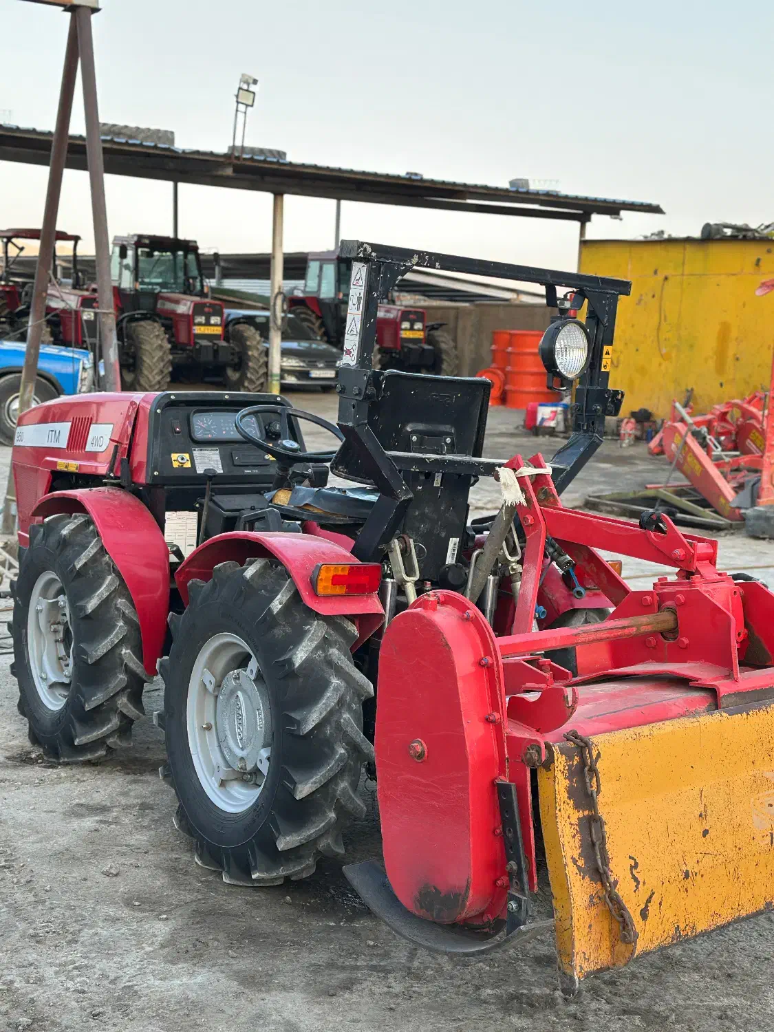 تراکتور باغی 950|خودرو سنگین|بیضا, |دیوار