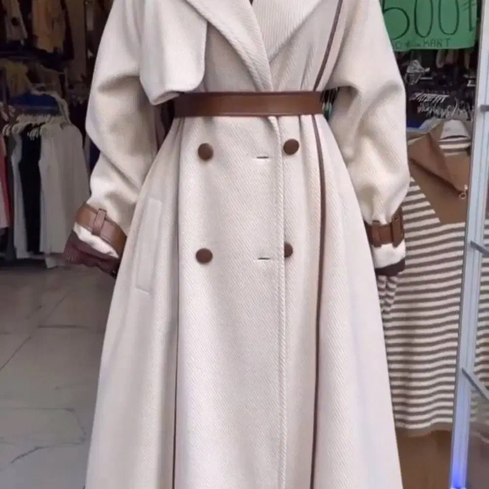 نیازمند چرخکار ماهر دوخت پالتو ومانتو|استخدام صنعتی، فنی، مهندسی|سهند, |دیوار