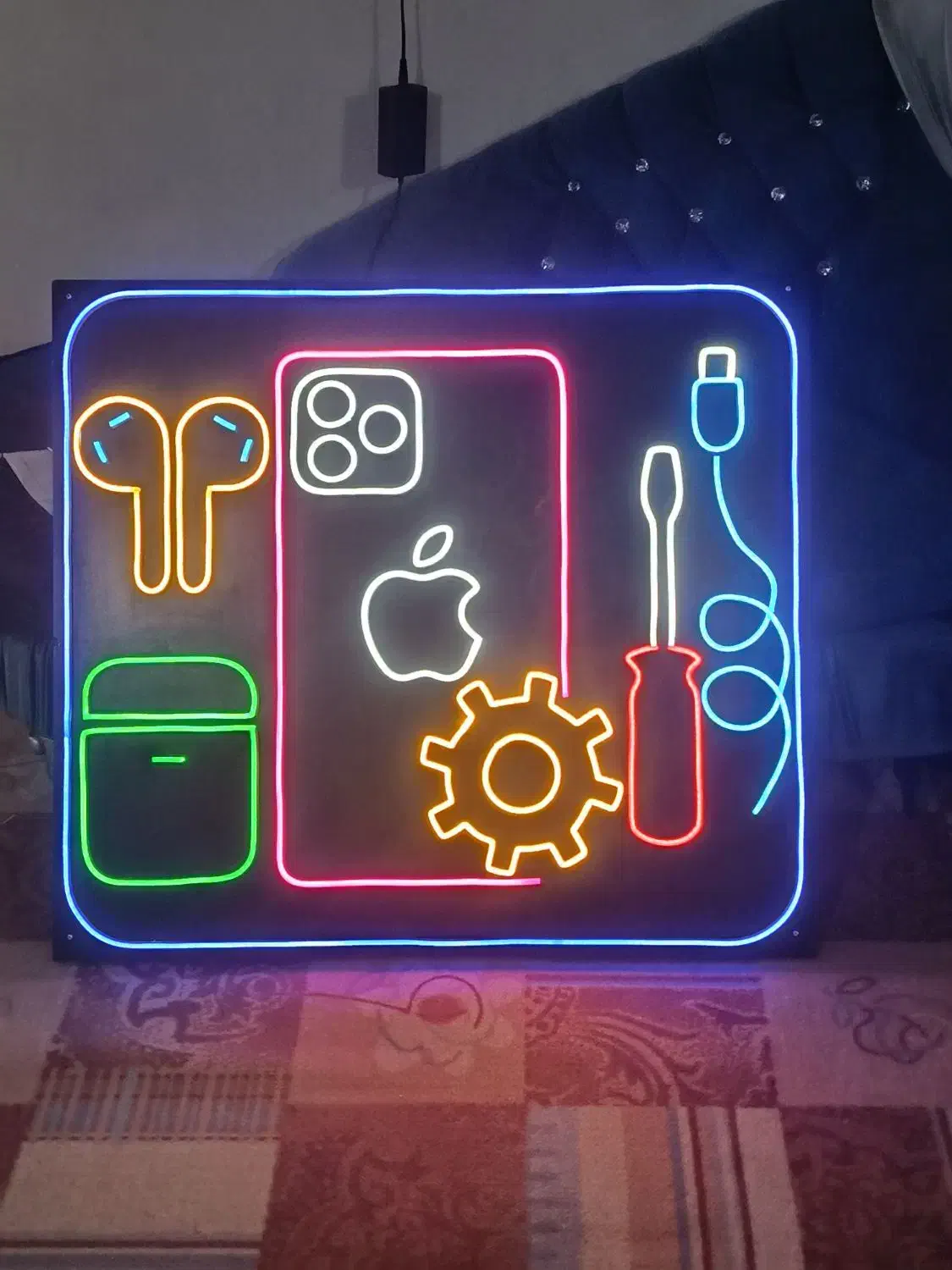 تابلو نئون|ریسه و چراغ تزئینی|قزوین, |دیوار