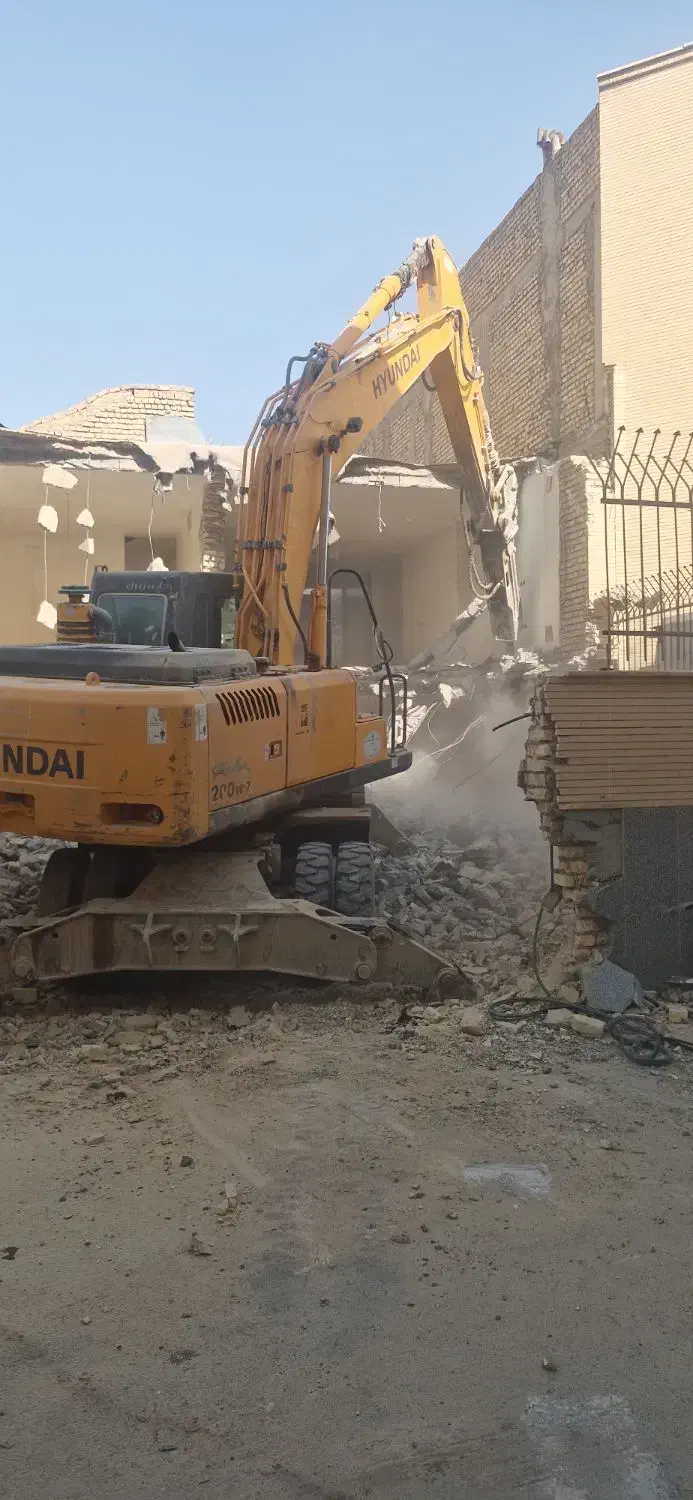 تخریب وخاکبرداری واجرای سازه نگهبان|خدمات پیشه و مهارت|اصفهان, مرداویج|دیوار