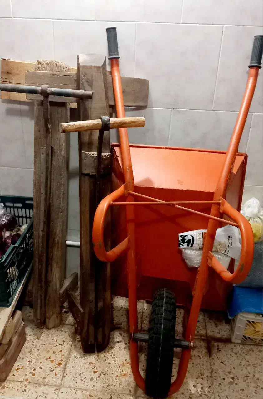 فرغون صفر صفر|ابزارآلات|مرند, |دیوار