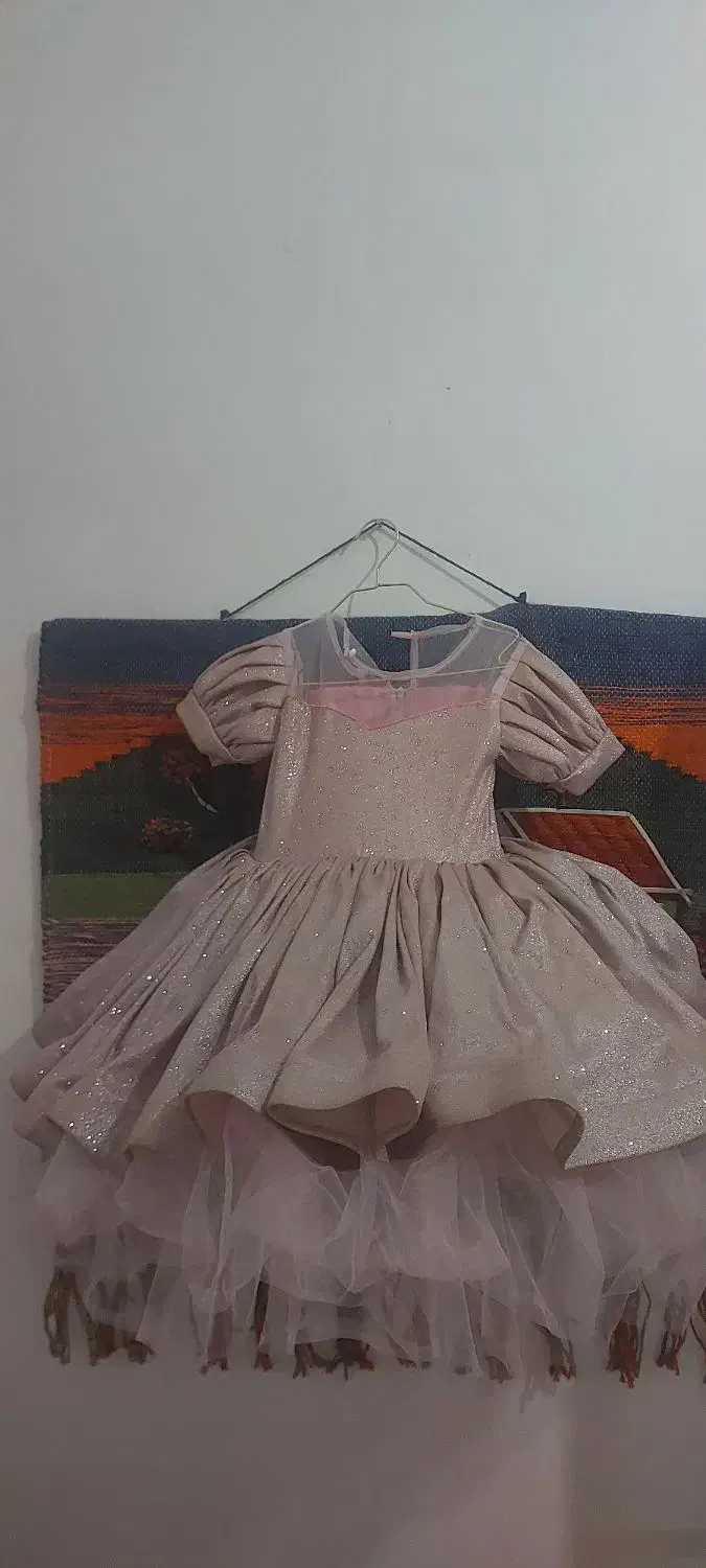 لباس مجلسی بچگانه ۵ تا۷ساله((۷۰۰تومان))|کفش و لباس بچه|سیرجان, |دیوار