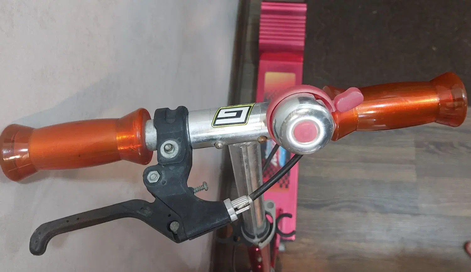 اسکوتر طرح مکویین|دوچرخه، اسکیت، اسکوتر|بابل, |دیوار