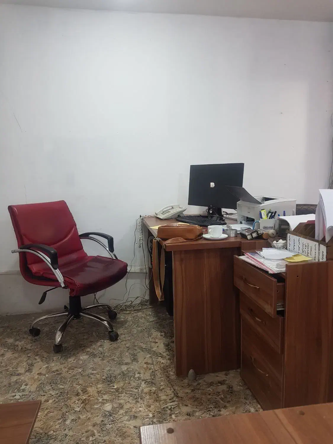 نیروی فروش و بازار یاب تلفنی خانم|استخدام بازاریابی و فروش|هشتگرد, شهرک اقدسیه|دیوار