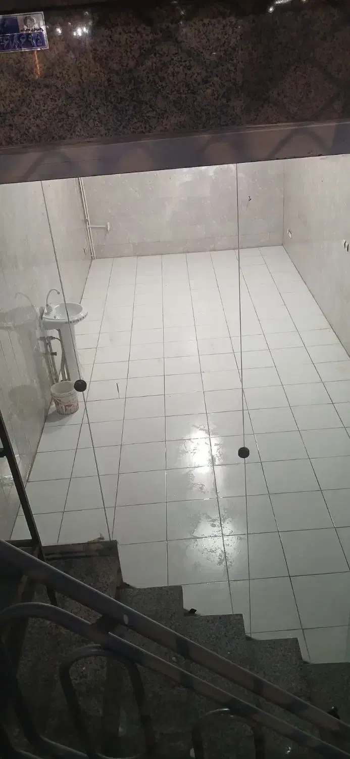 مغازه بر شریعتی|اجارهٔ مغازه و غرفه|نجفآباد, باهنر|دیوار