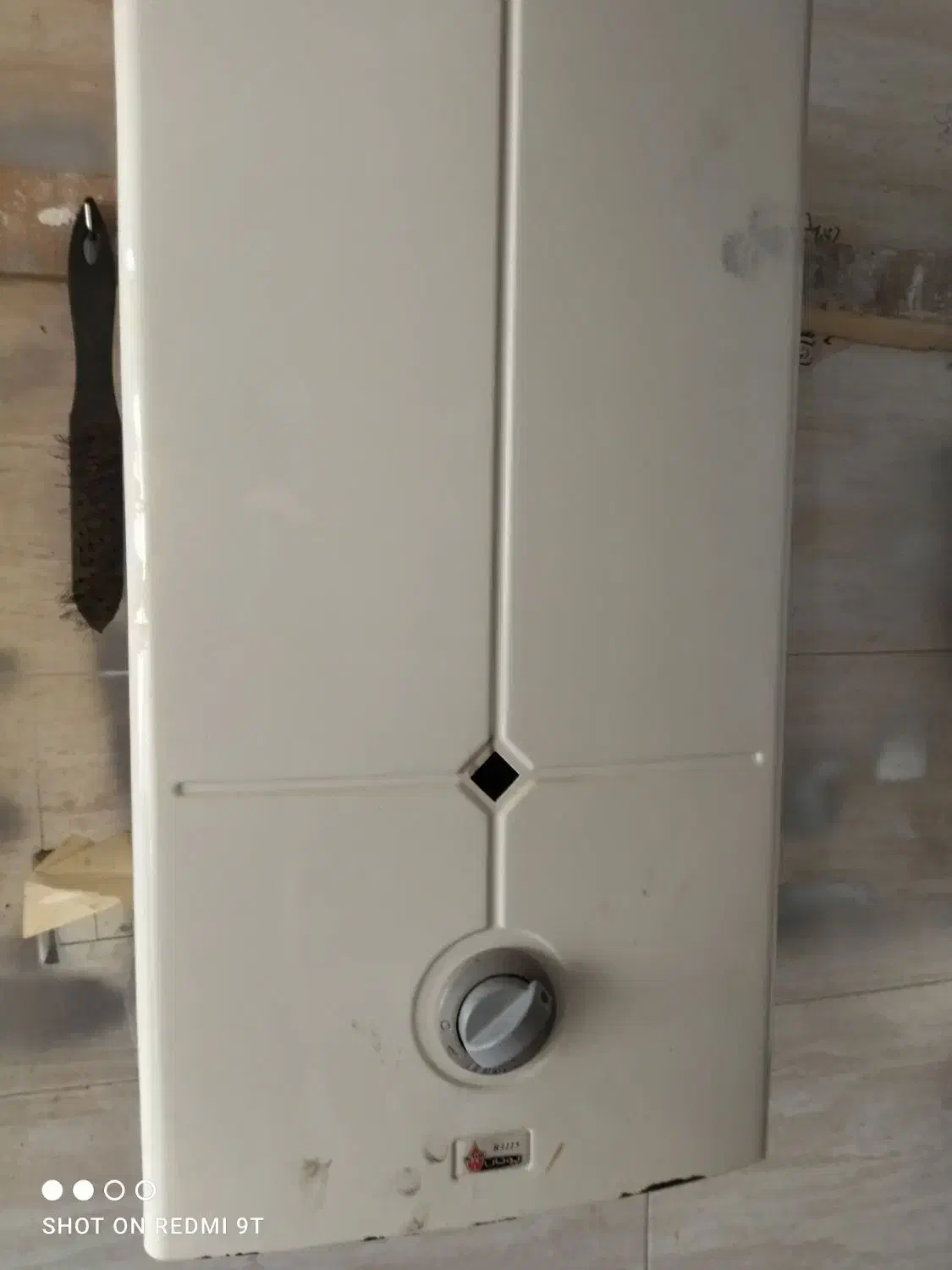 آبگرمکن دیواری سالم|آبگرمکن، پکیج، شوفاژ|رشت, شهرک صبا|دیوار