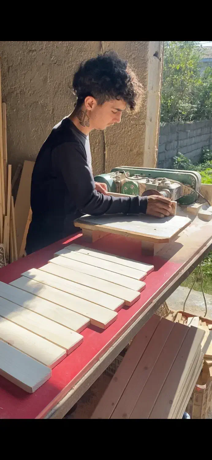 نیازمند استخدام کارگر نجاری|استخدام صنعتی، فنی، مهندسی|رامسر, |دیوار