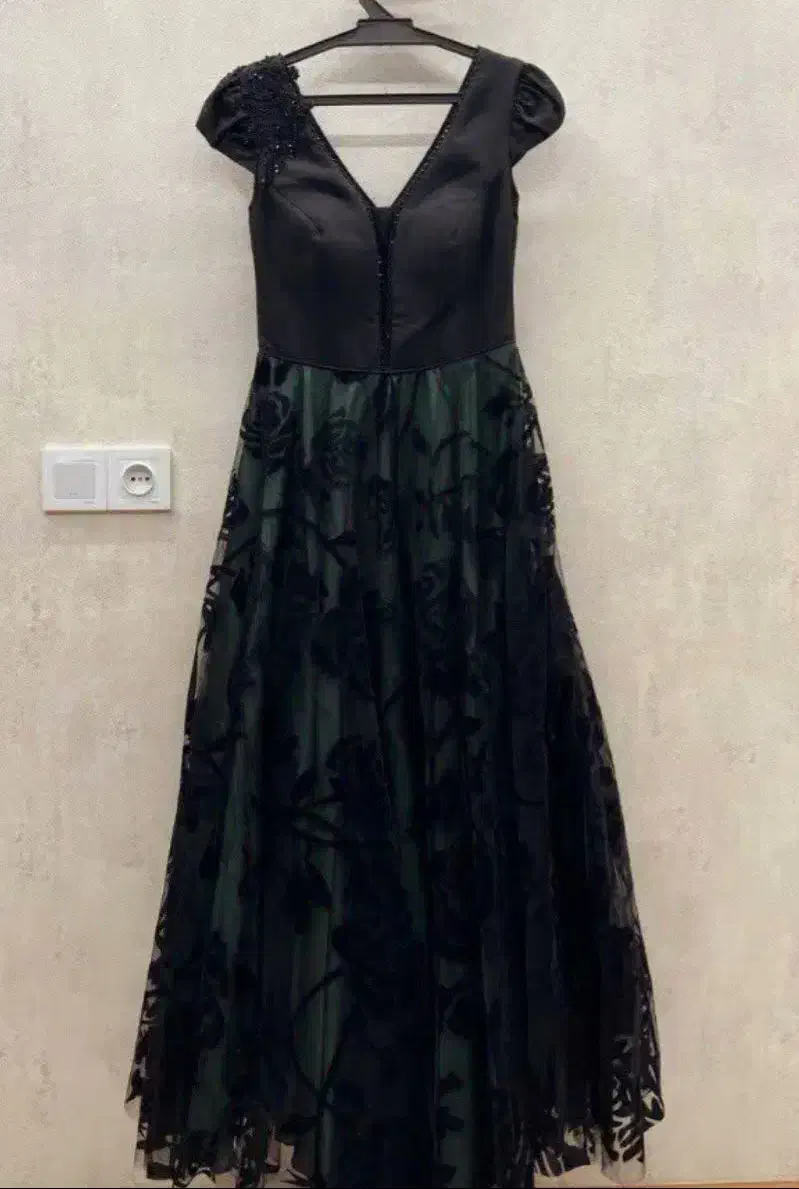 لباس مجلسی سایز ۳۸ ، ۴۰|لباس|همدان, |دیوار