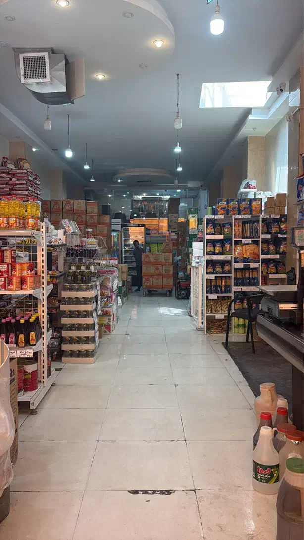 کارگر ساده جهت تخلیه و بار گیری شغل مواد غذایی|استخدام صنعتی، فنی، مهندسی|اصفهان, احمدآباد|دیوار