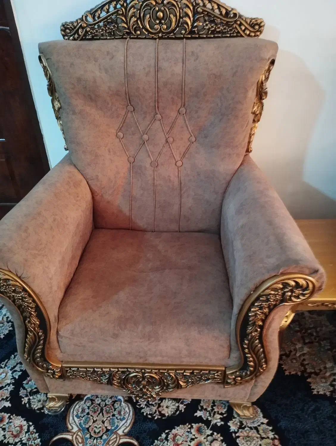 مبل و گل میز|مبلمان خانگی و میز عسلی|شیراز, کوشک میدان|دیوار