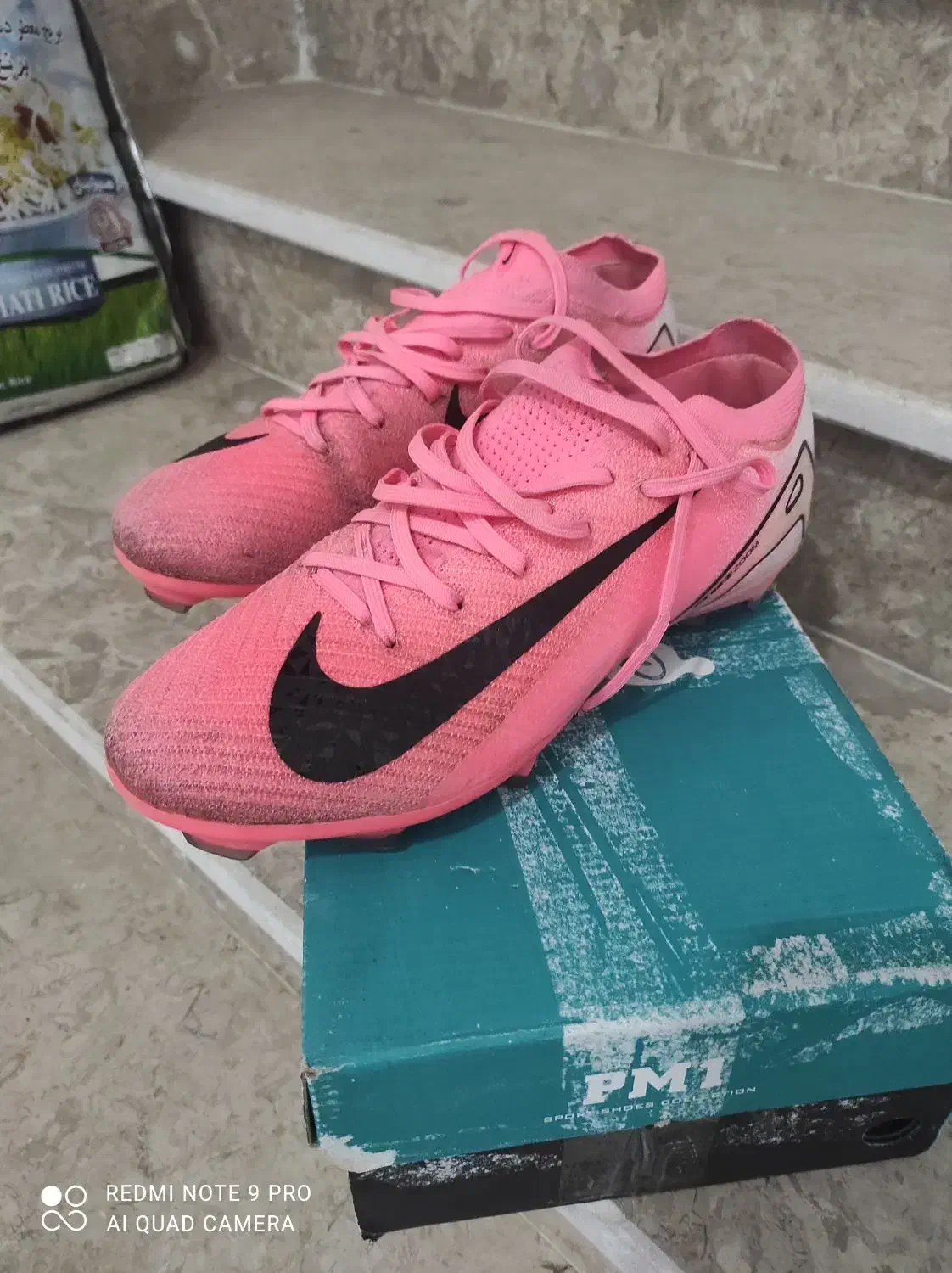 کفش استوک فوتبال نایک ایرزوم سایز 43|کیف، کفش، کمربند|خرم‌آباد, |دیوار
