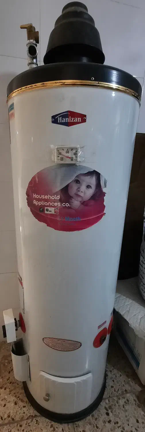 آبگرمکن و میز جلو مبلی و عسلی و میز نهار خوری|حراج|کرمانشاه, |دیوار