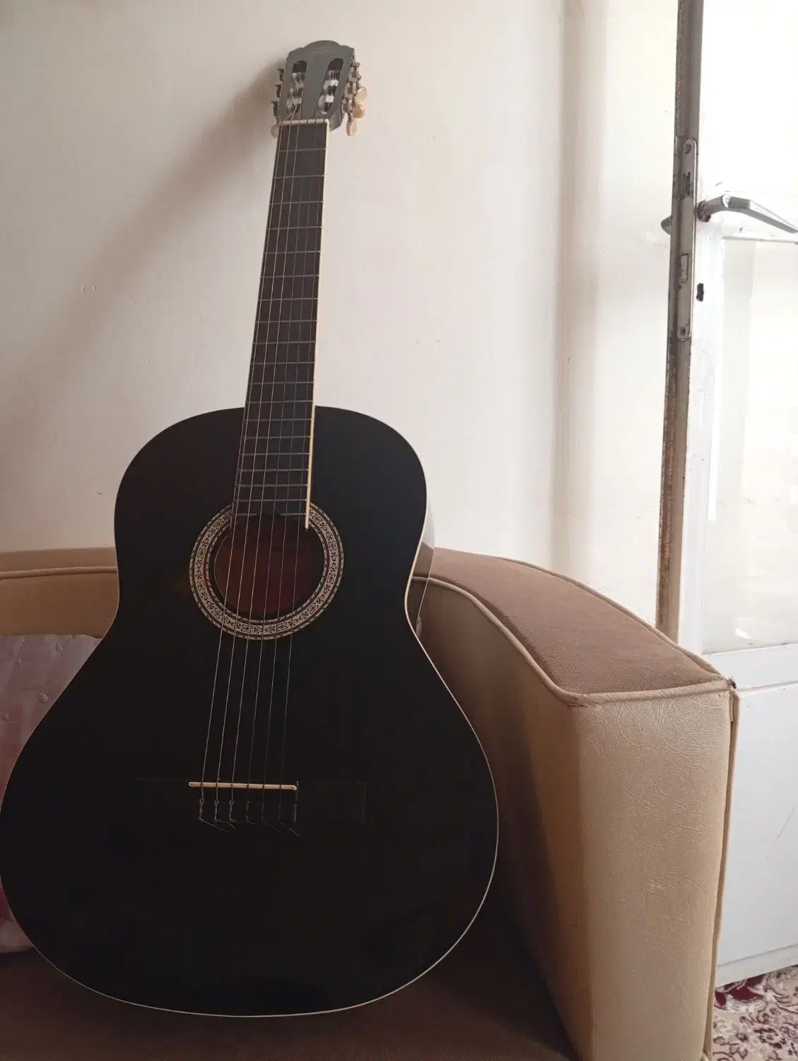 گیتار بارسلونا|گیتار، بیس، امپلیفایر|تبریز, |دیوار