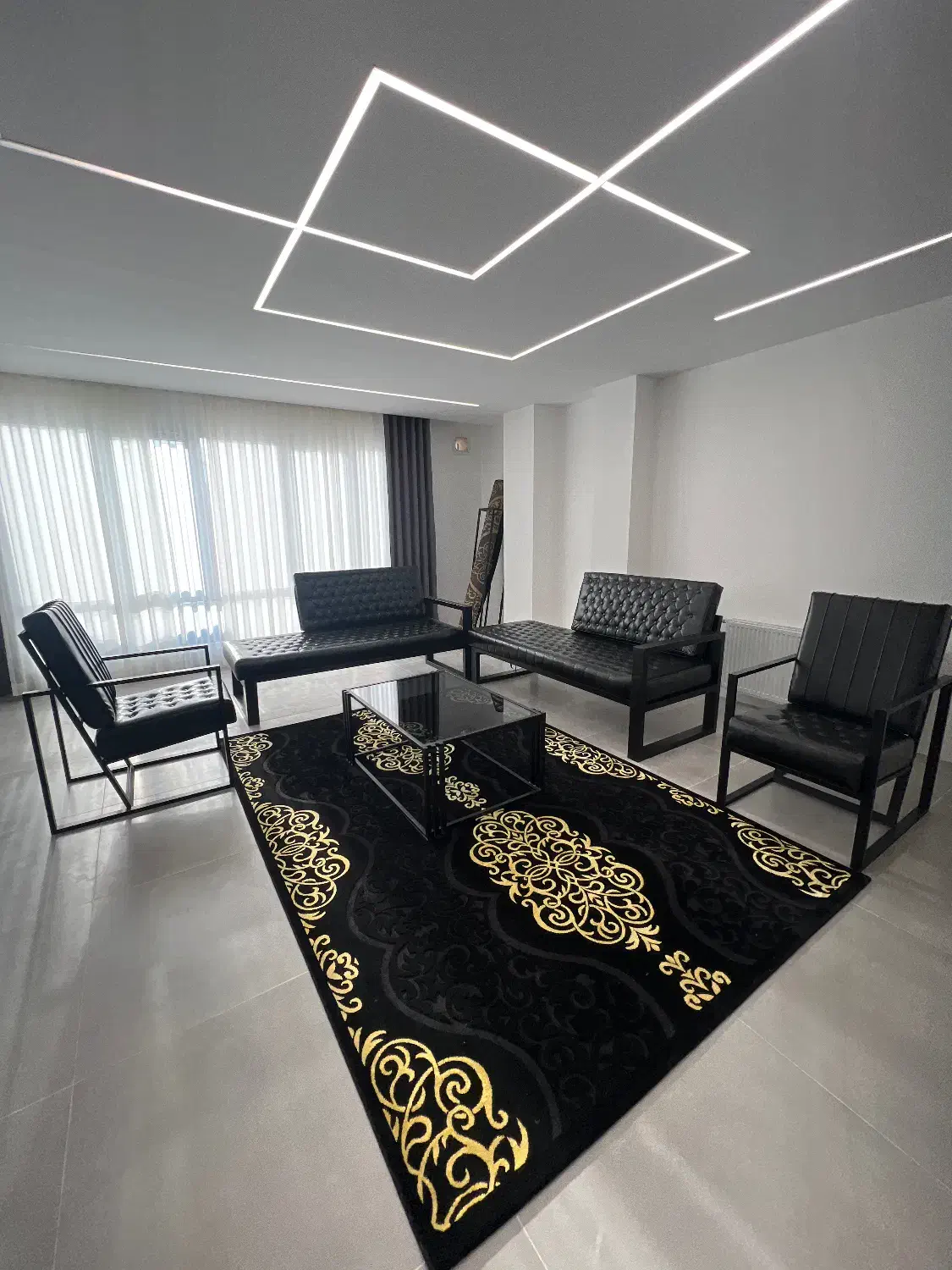 فروش مبل چرم چستر|مبلمان خانگی و میز عسلی|شیراز, دکتر حسابی|دیوار