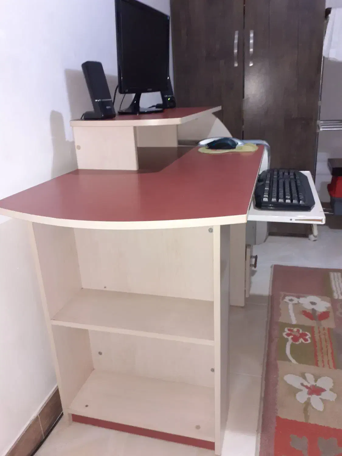 میز کامپیوتر و کتابخانه ( جنس اعلاء)|میز تحریر و کامپیوتر|رشت, پل تالشان|دیوار